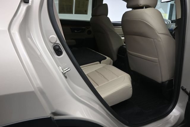 Used 2019 Honda CR-V Touring image 26
