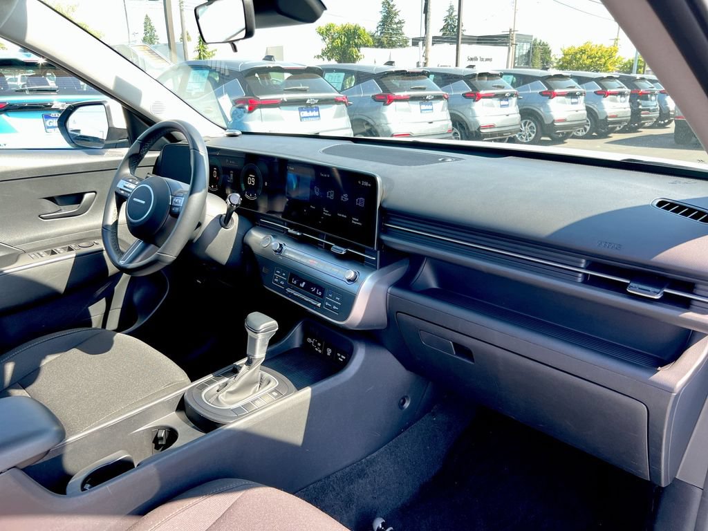 Used 2025 Hyundai Kona SEL FWD image 23