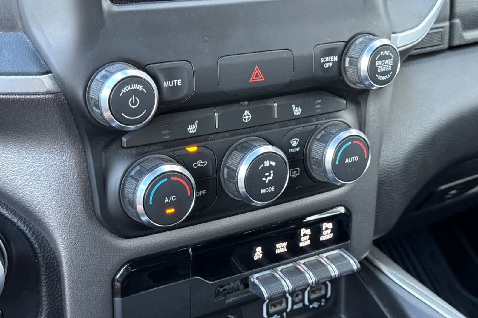 Used 2019 RAM 1500 Big Horn AWD/4WD image 21