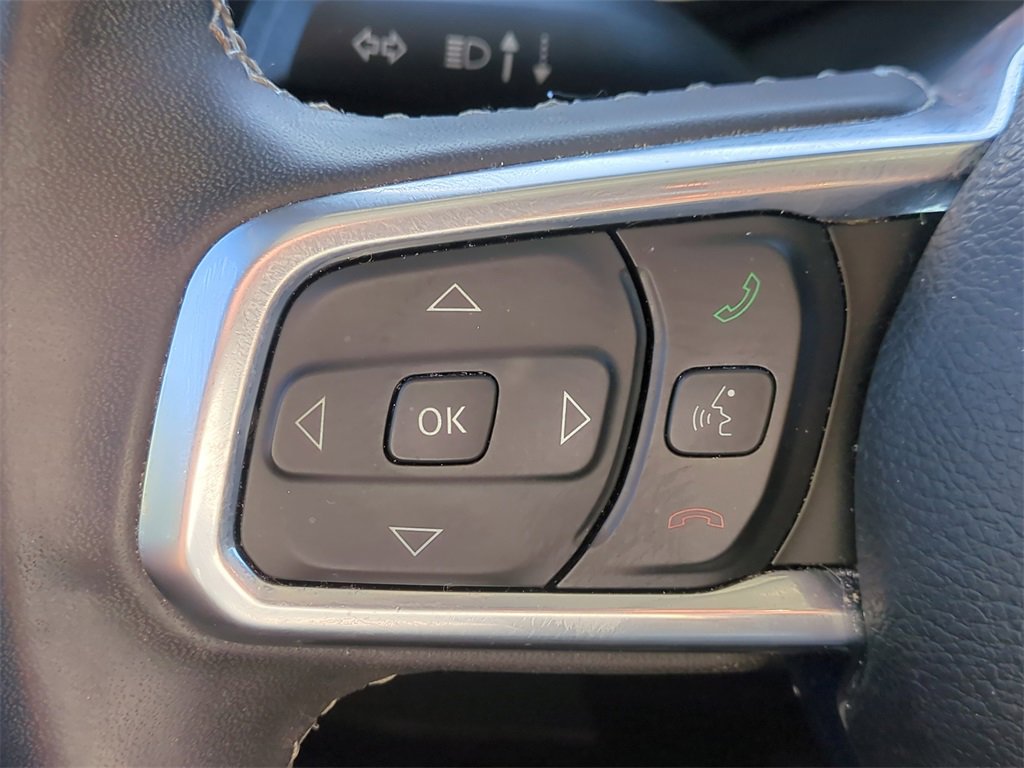 Used 2023 Jeep Wrangler Unlimited Sahara image 28