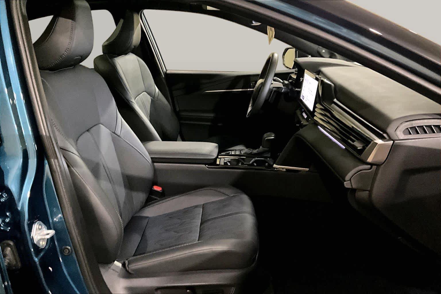 Used 2026 Toyota Camry XSE w/ Premium Plus Package AWD/4WD image 7