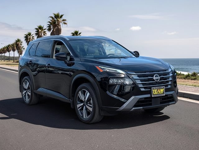 Used 2025 Nissan Rogue SL AWD/4WD image 4