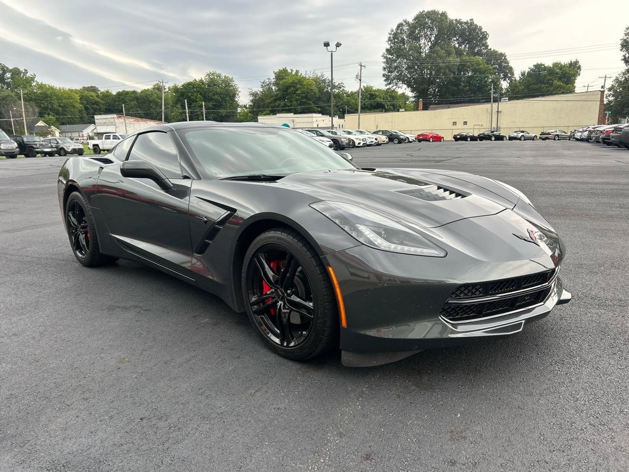 Used 2017 Chevrolet Corvette Stingray Coupe w/ Carbon Flash Badge Package RWD image 3