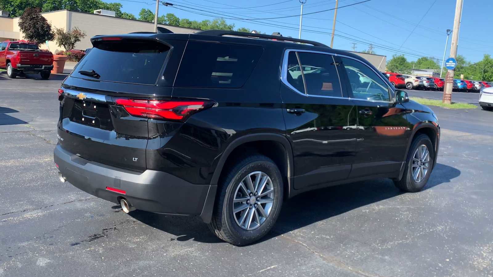 Certified 2023 Chevrolet Traverse LT w/ LPO, Floor Liner Package AWD/4WD image 8