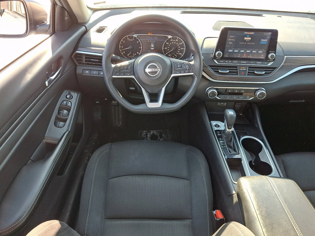 Used 2024 Nissan Altima 2.5 SV image 22