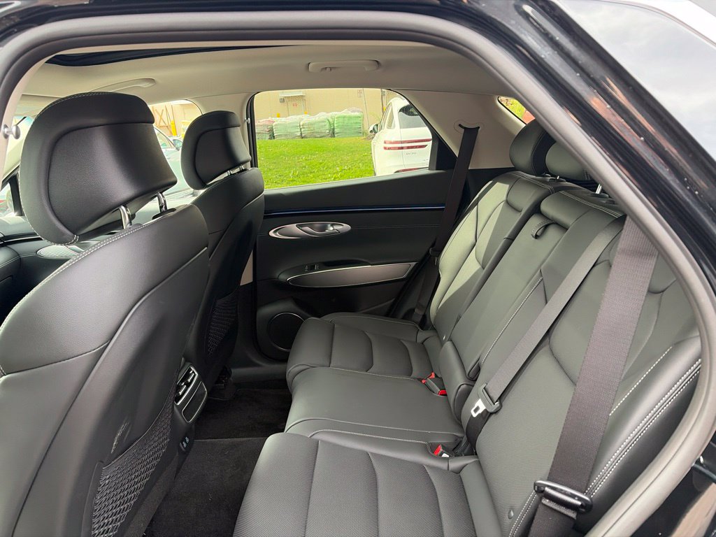 Certified 2026 Genesis GV70 2.5T Select AWD/4WD image 19