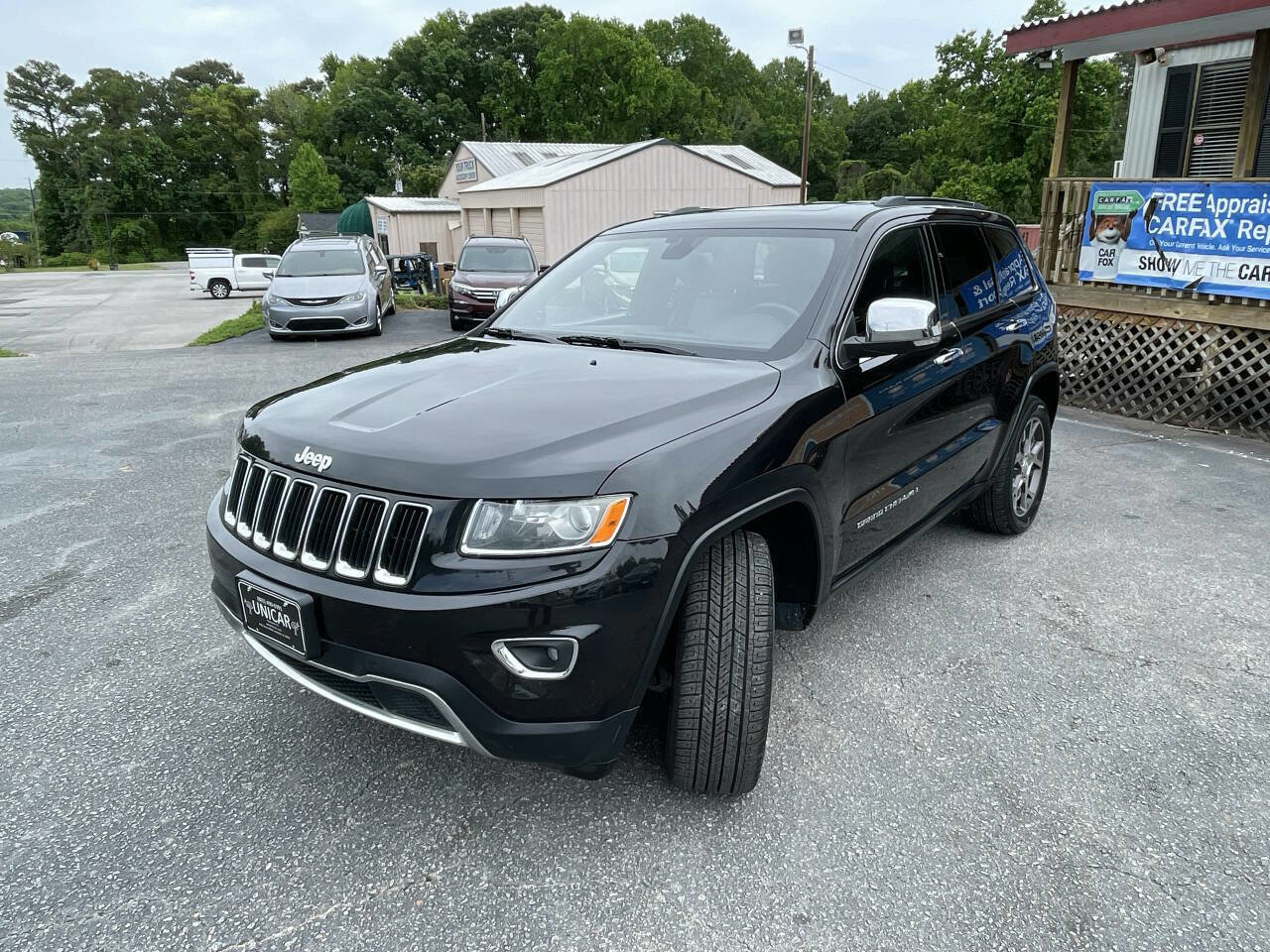 Used 2016 Jeep Grand Cherokee Limited AWD/4WD image 2