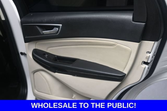 Used 2015 Ford Edge Titanium FWD image 19