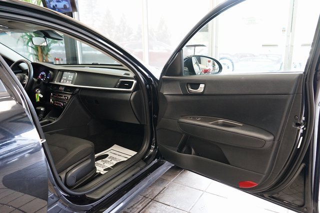 Used 2020 Kia Optima LX image 37