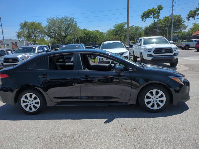 Certified 2023 Toyota Corolla LE image 4