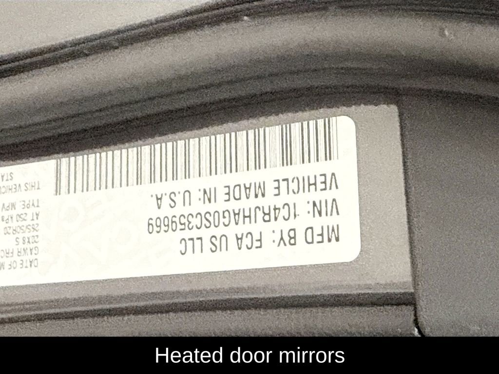 New 2025 Jeep Grand Cherokee Altitude image 22