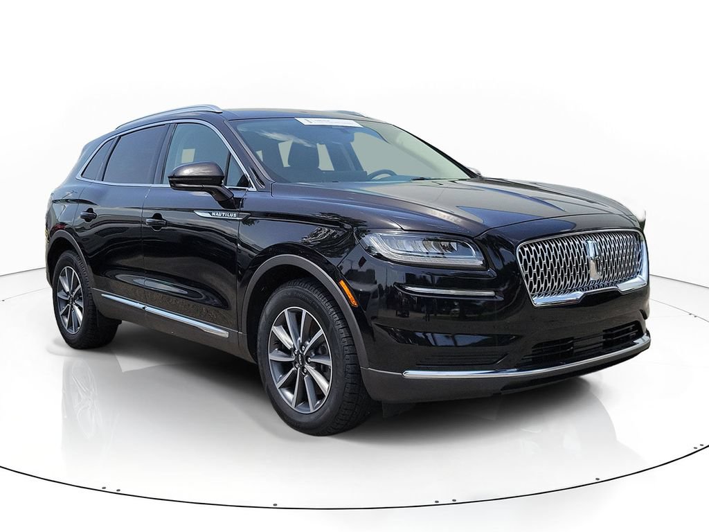 Certified 2022 Lincoln Nautilus FWD image 2