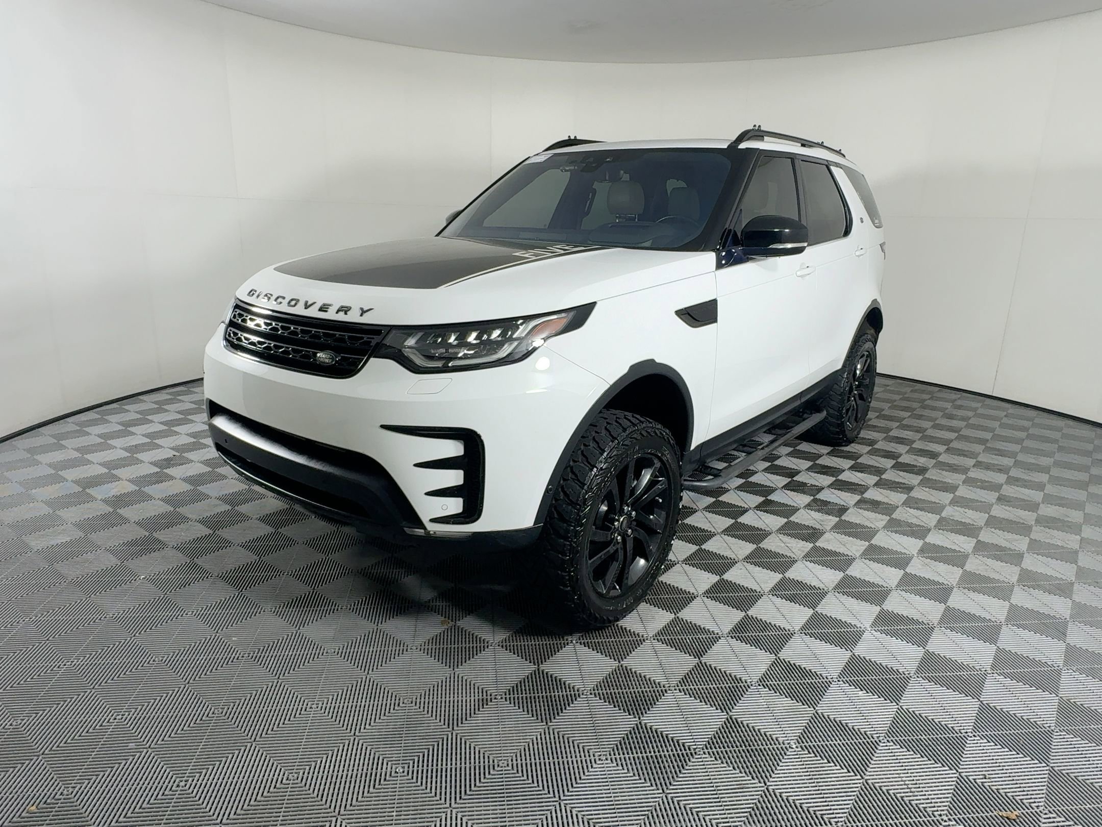 Used 2018 Land Rover Discovery HSE