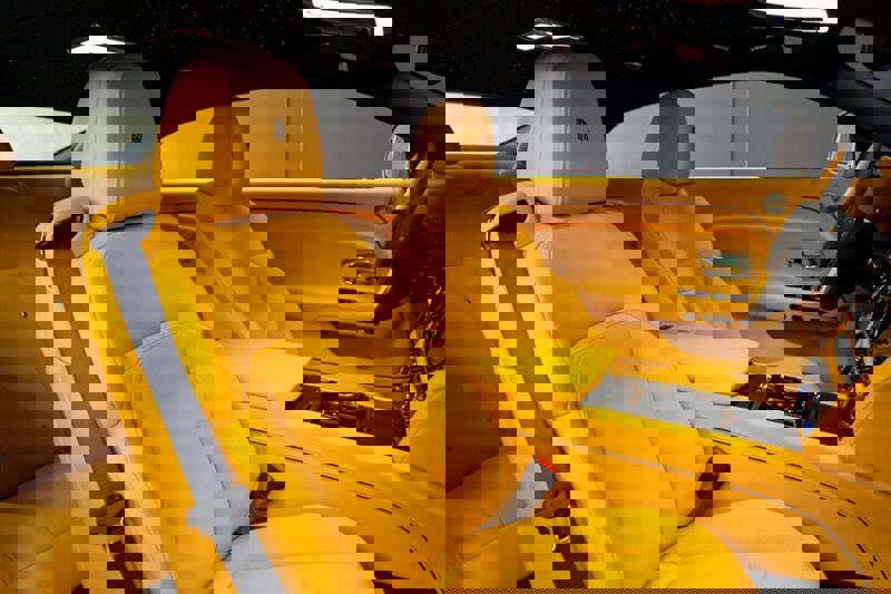 Used 2025 Rolls-Royce Spectre Black Badge w/ Spectre Enhancement Package image 25