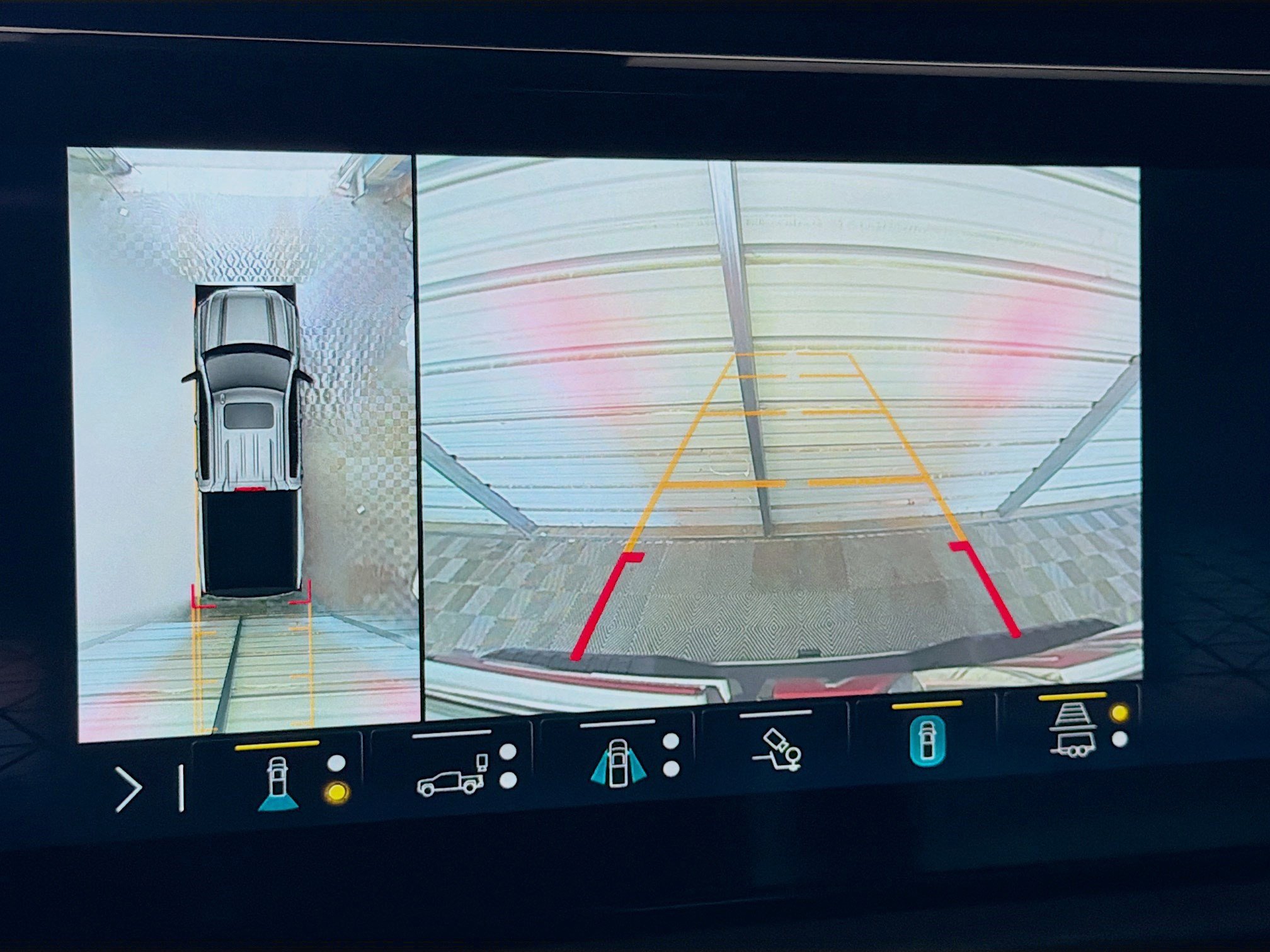 Used 2023 GMC Sierra 1500 AT4 w/ AT4 Premium Package AWD/4WD image 16