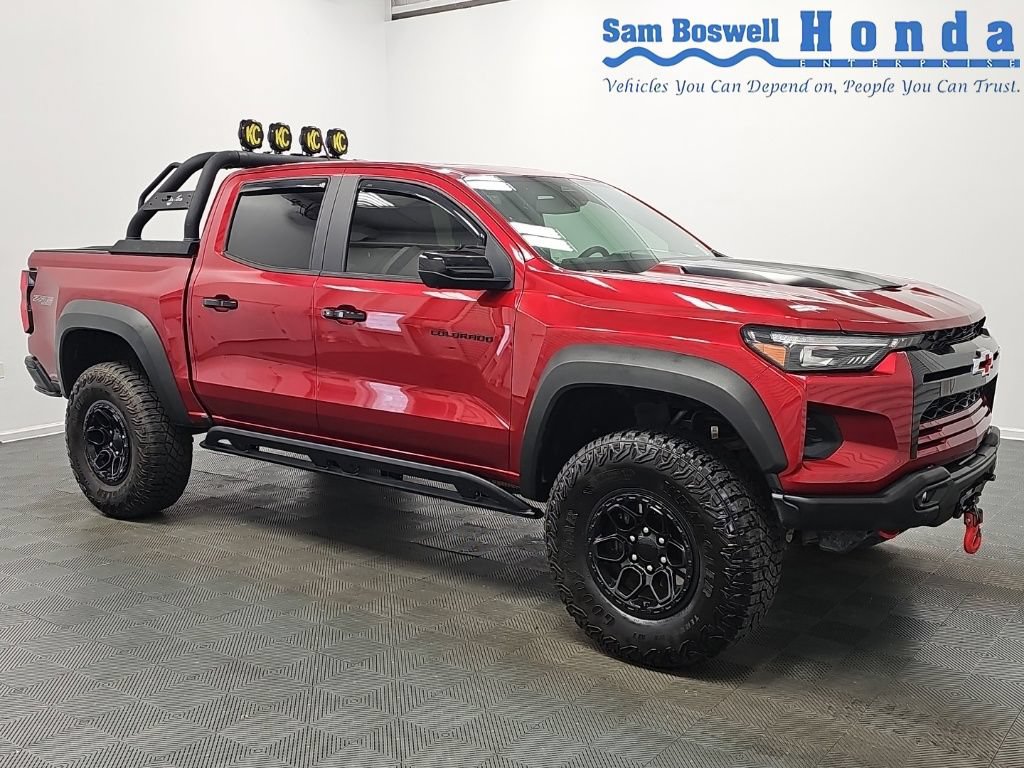 Used 2024 Chevrolet Colorado ZR2 w/ ZR2 Bison Edition AWD/4WD image 1