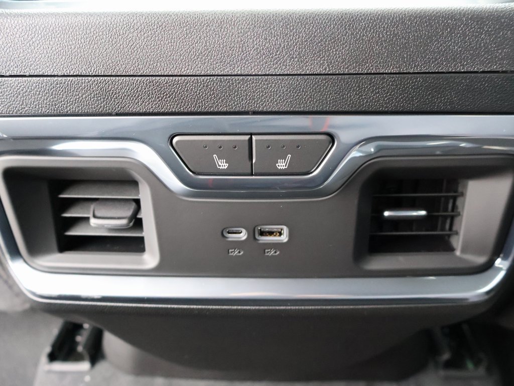 New 2026 GMC Sierra 3500 Denali w/ Denali Reserve Package image 31