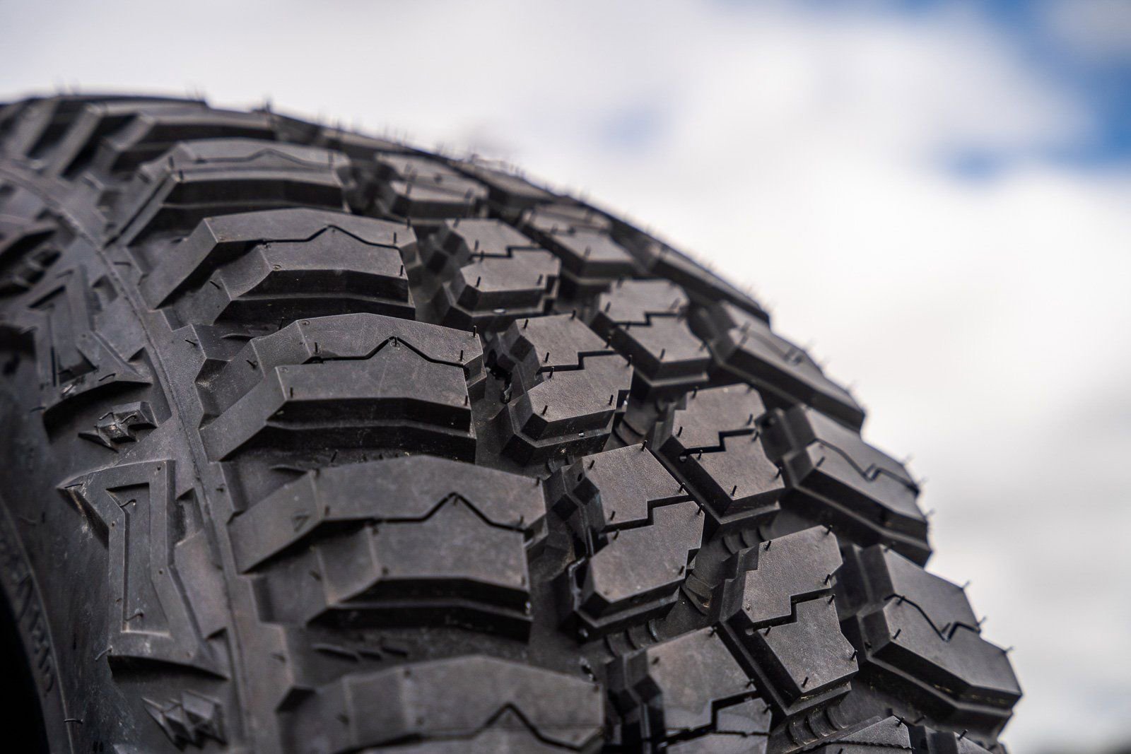 Used 2017 Jeep Wrangler Unlimited Sahara image 18