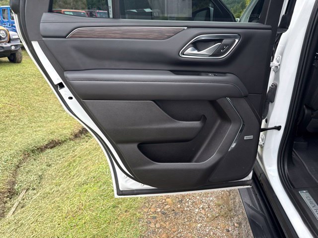 Used 2022 Chevrolet Tahoe LT w/ Luxury Package AWD/4WD image 20