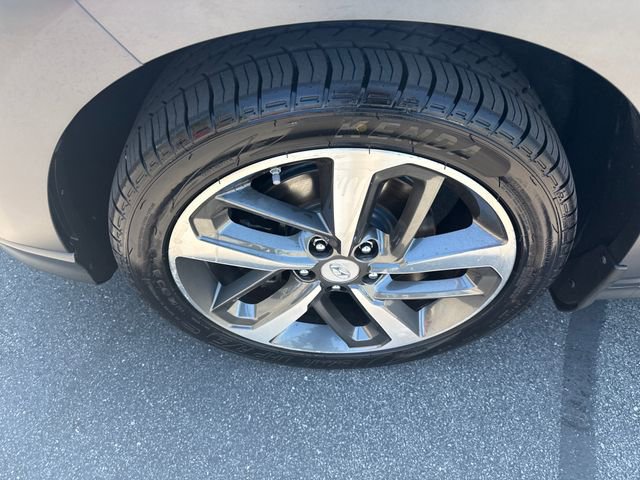 Used 2019 Hyundai Kona Limited AWD/4WD image 38