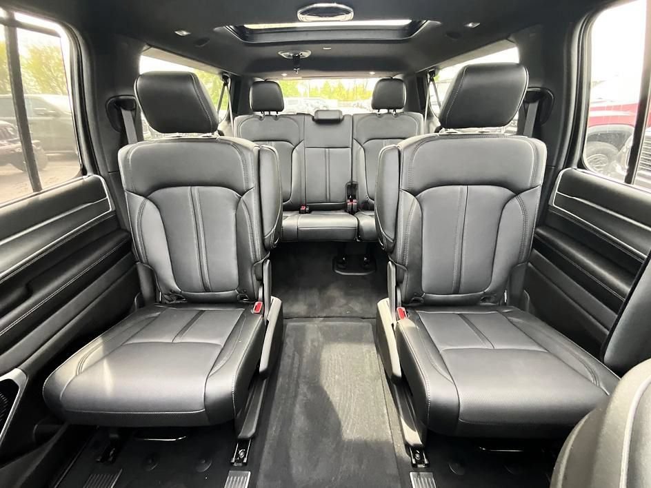 New 2026 Jeep Grand Wagoneer L Limited AWD/4WD image 40