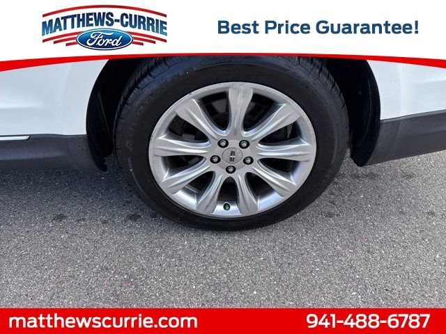 Used 2014 Lincoln MKT AWD w/ Equipment Group 201A image 16