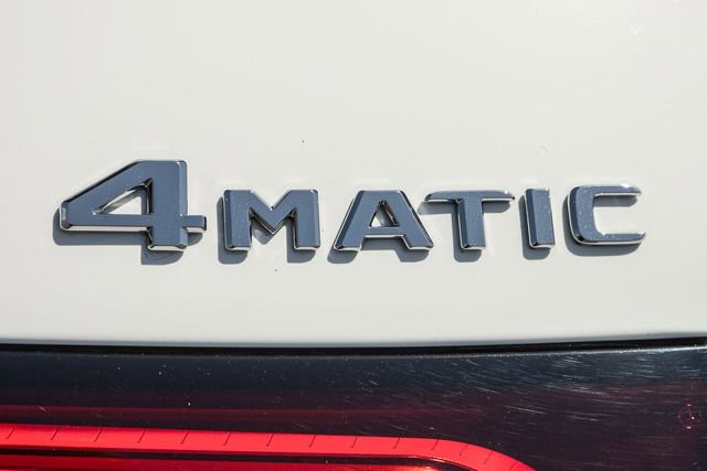Used 2025 Mercedes-Benz GLC 300 4MATIC image 6
