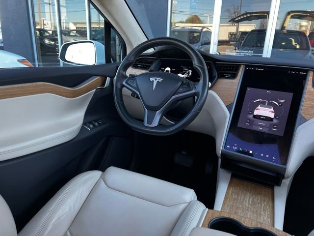 Used 2018 Tesla Model X 100D image 28