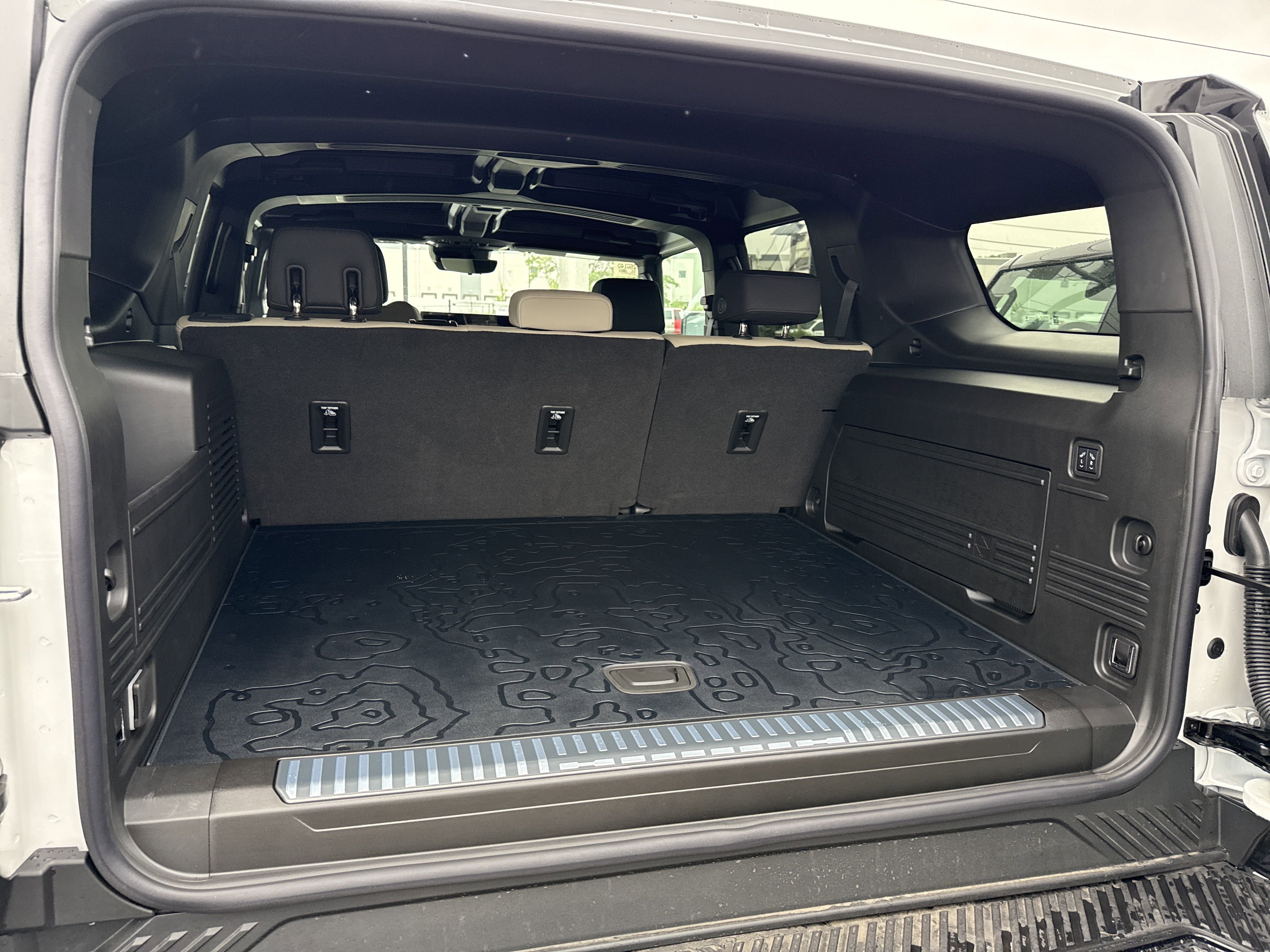 New 2026 GMC Hummer EV SUV image 24