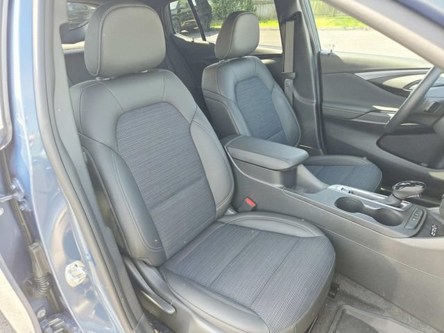 Used 2025 Buick Envista Preferred w/ Convenience I Package FWD image 12