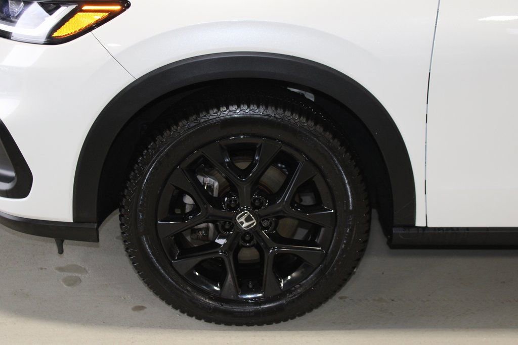 Used 2023 Honda HR-V Sport image 6
