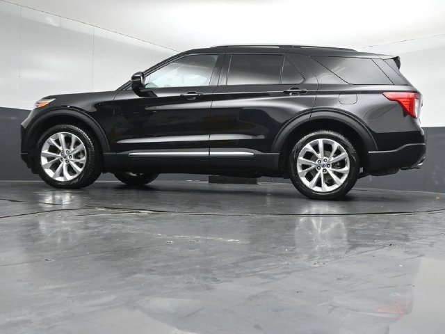 Used 2023 Ford Explorer Platinum w/ Technology Package AWD/4WD image 40