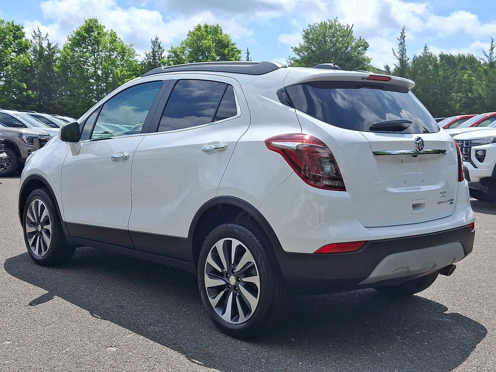 Used 2022 Buick Encore Preferred w/ Safety Package image 4