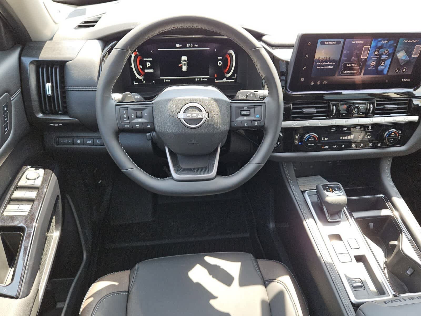 New 2026 Nissan Pathfinder Platinum FWD image 5
