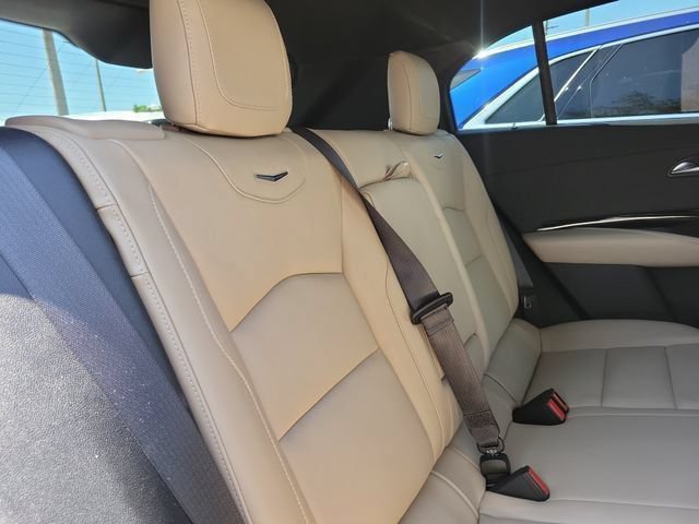 Certified 2024 Cadillac XT4 Luxury w/ Cold Weather Package FWD image 32