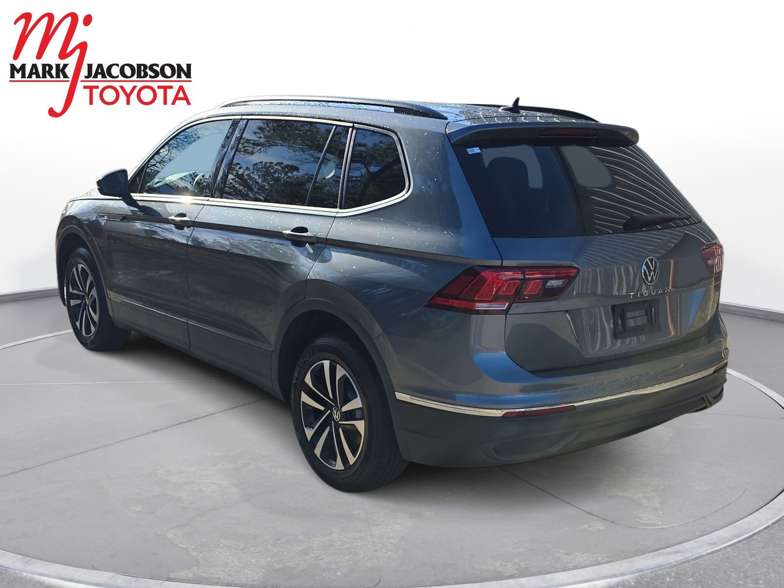 Used 2023 Volkswagen Tiguan S image 11