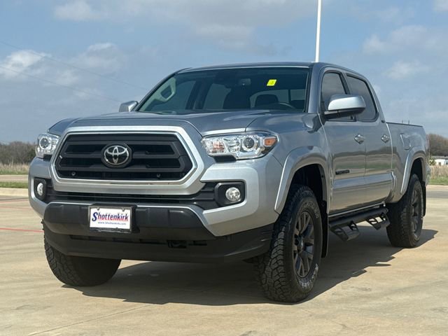 Used 2023 Toyota Tacoma SR5 RWD image 3