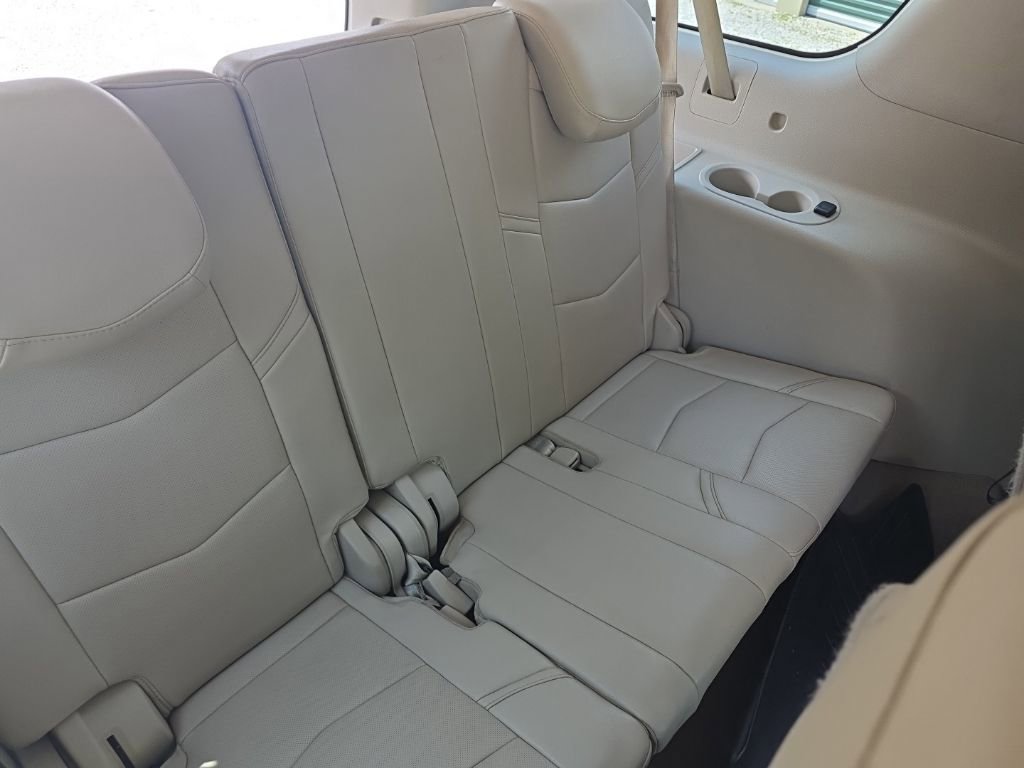 Used 2016 Cadillac Escalade ESV Luxury image 20