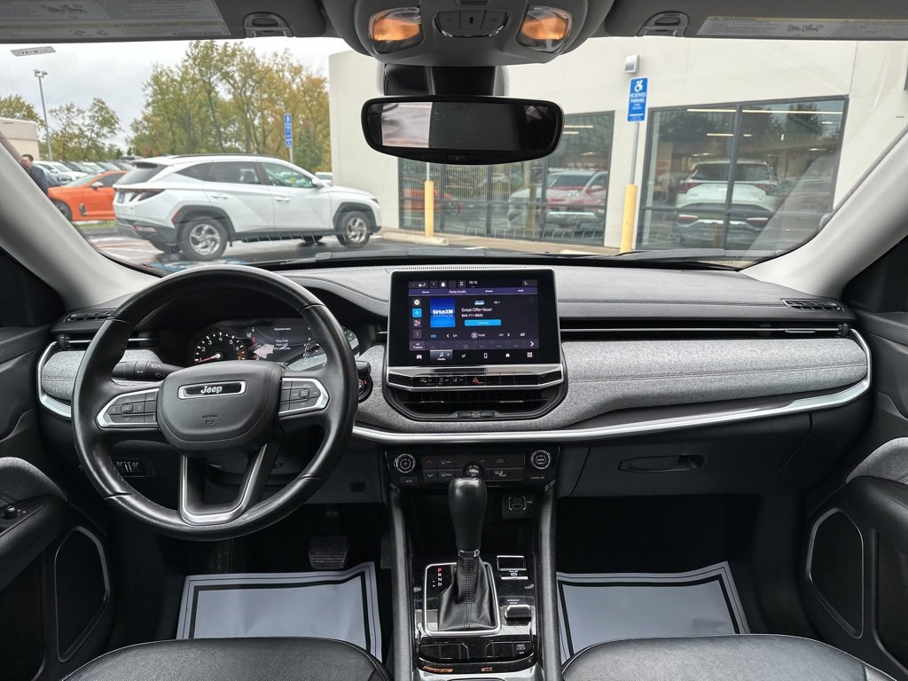 Used 2022 Jeep Compass Latitude image 24