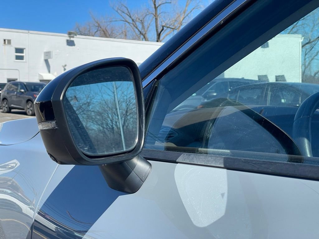 Certified 2023 Nissan Rogue SL AWD/4WD image 28