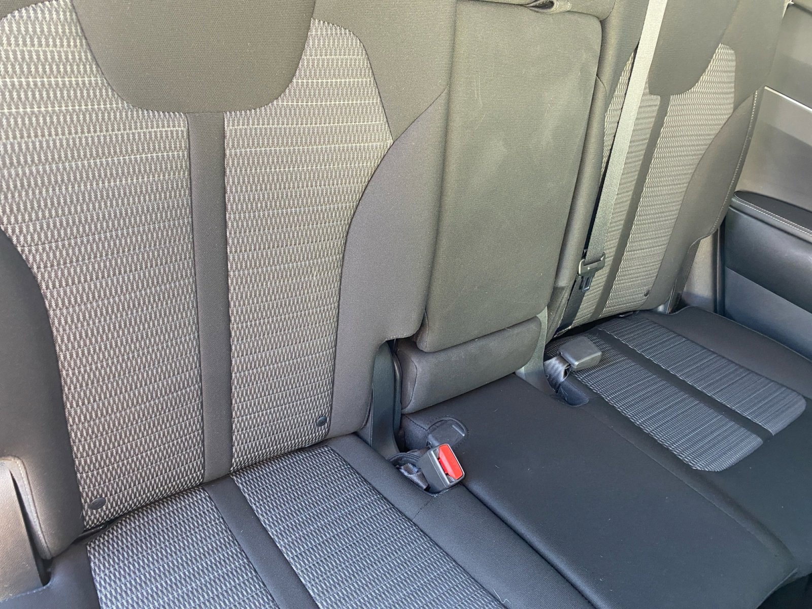 Used 2022 Kia Sorento LX image 18