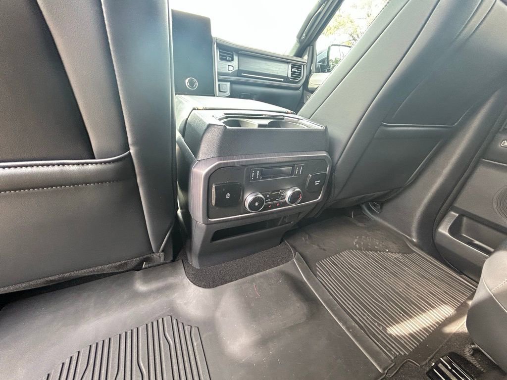 Used 2024 Ford Expedition Max Platinum image 23