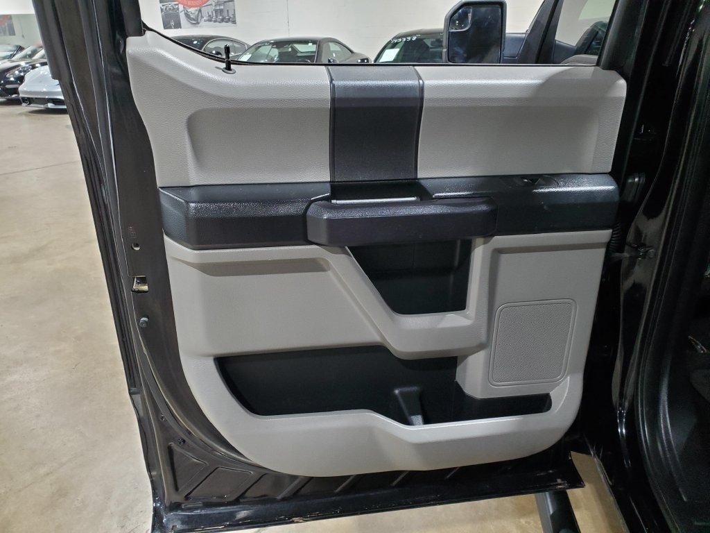 Used 2016 Ford F150 XL w/ Equipment Group 101A Mid AWD/4WD image 24