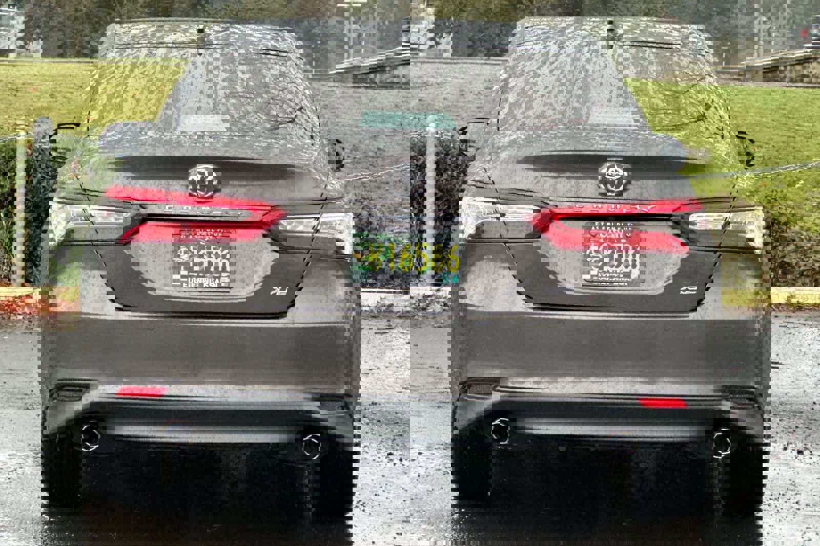 Used 2018 Toyota Camry XLE w/ Driver Assist Package image 7