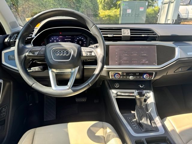 Certified 2022 Audi Q3 2.0T Premium Plus w/ Premium Plus Package AWD/4WD image 28