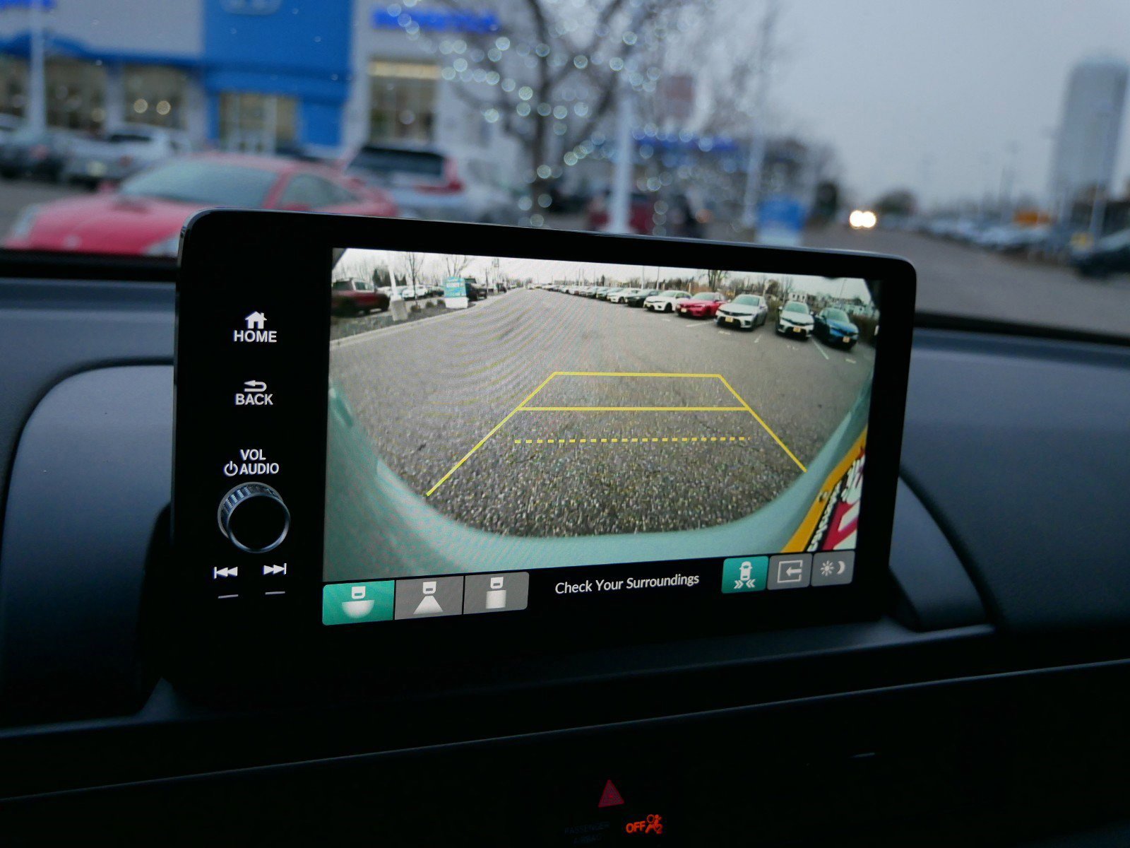 New 2025 Honda Pilot Touring image 22