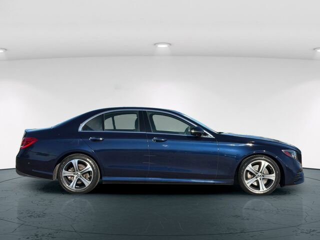 Used 2018 Mercedes-Benz E 300 image 8