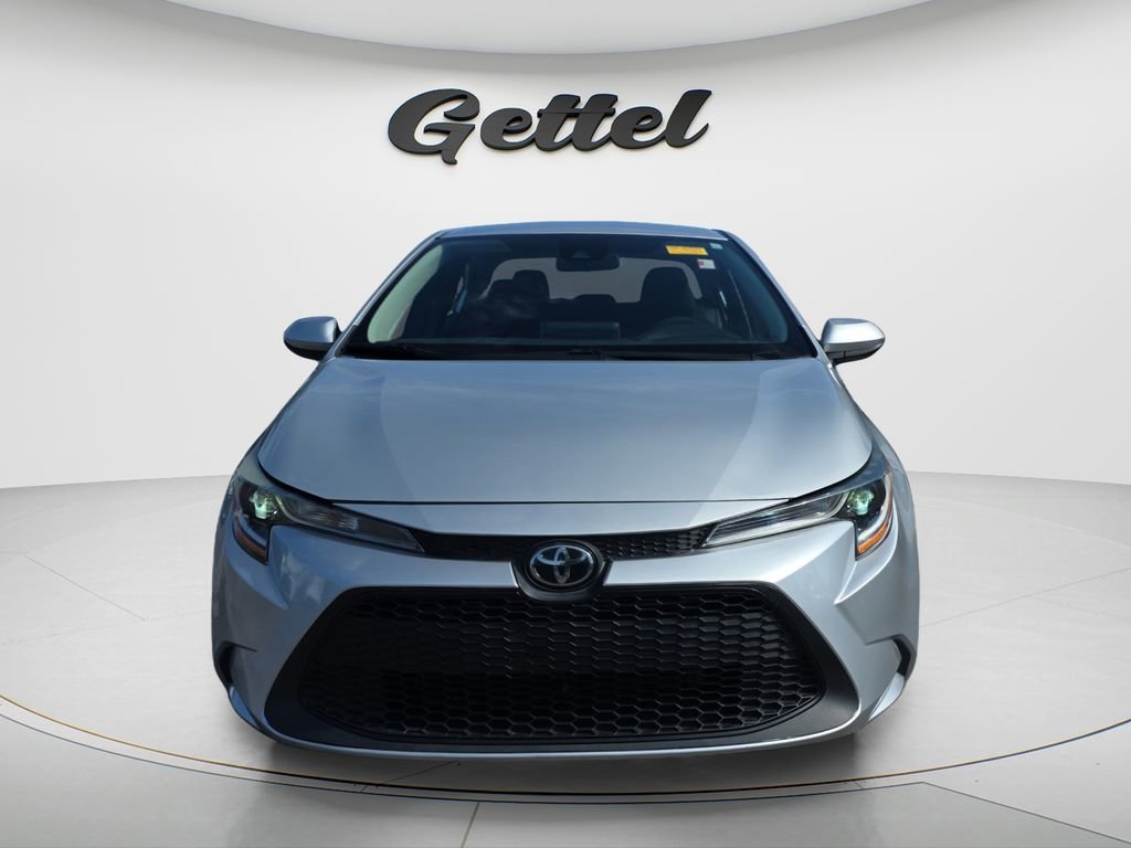 Used 2021 Toyota Corolla LE w/ LE Convenience Package FWD image 2