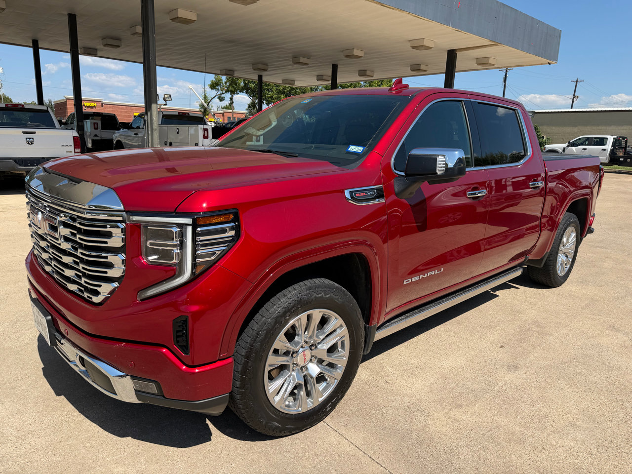 Used 2023 GMC Sierra 1500 Denali w/ Technology Package image 1