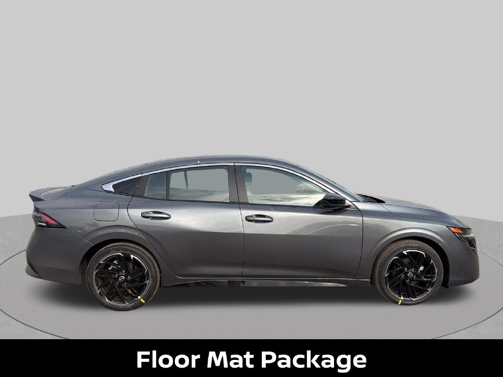 Certified 2027 Nissan Sentra SR w/ Floor Mat Package FWD image 7